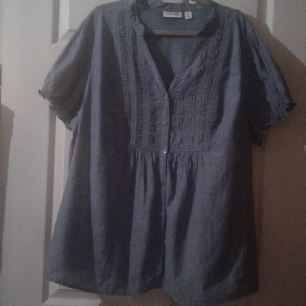 St.John's Bay plus size, lightweight blouse